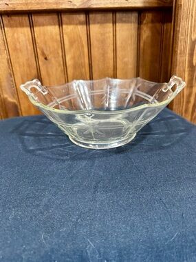 Vintage Clear Etched Glass Octagonal Console/Serving Bowl 8.5”